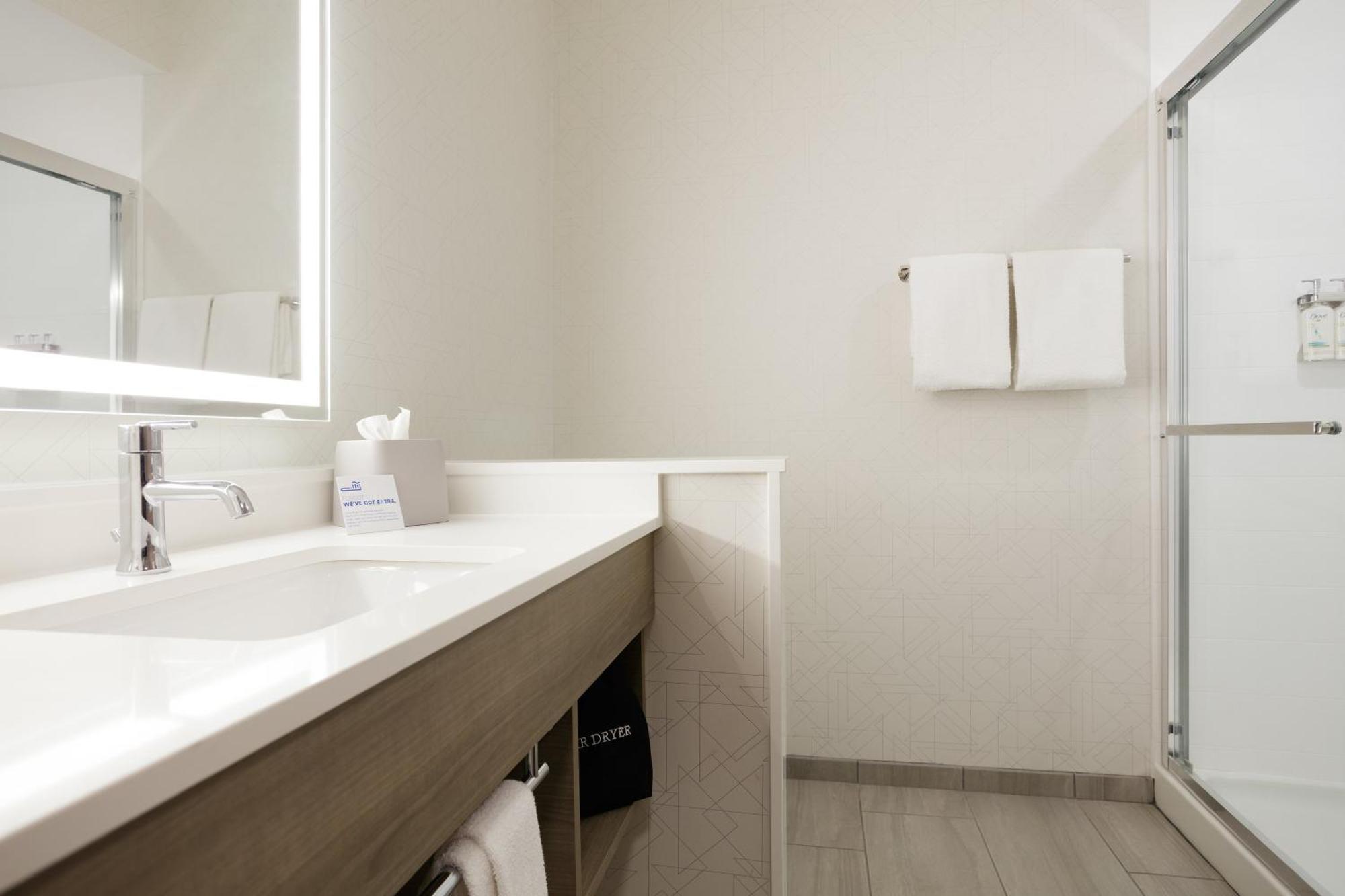 Holiday Inn Express Hotel And Suites Fort Worth/I-20 Esterno foto